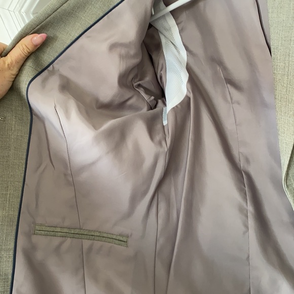 Gray blazer - Picture 3 of 4